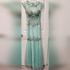 Womens Aqua/Mint Sheer Open Back Jeweled Lace Tulle Mermaid Gown Size 2
